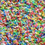 Kulørt "Tivoli" krymmel, 1 kg pose.