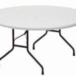 180 CM ø, Rundt bord. Plast. 9-10 personer. Leje.